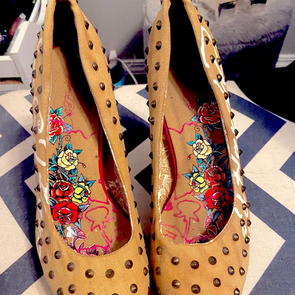 VINTAGE ED HARDY SPIKED STILETTOS